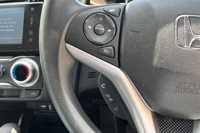 Honda Jazz 1.3 i-VTEC SE Navi 5dr CVT 